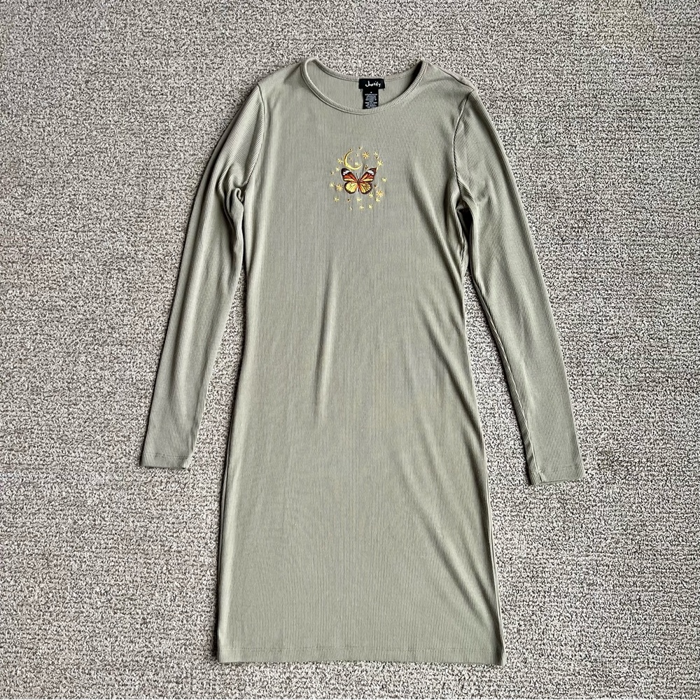 Justify Junior’s Ribbed Butterfly Dress Size Small